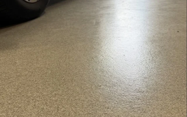 210 m² verkstadsgolv hos Volkswagen Värmdö, Gustavsberg, Värmdö