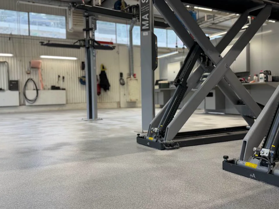 Eradur Kompakt med grå sand i Södertälje, Södertälje, Sverige