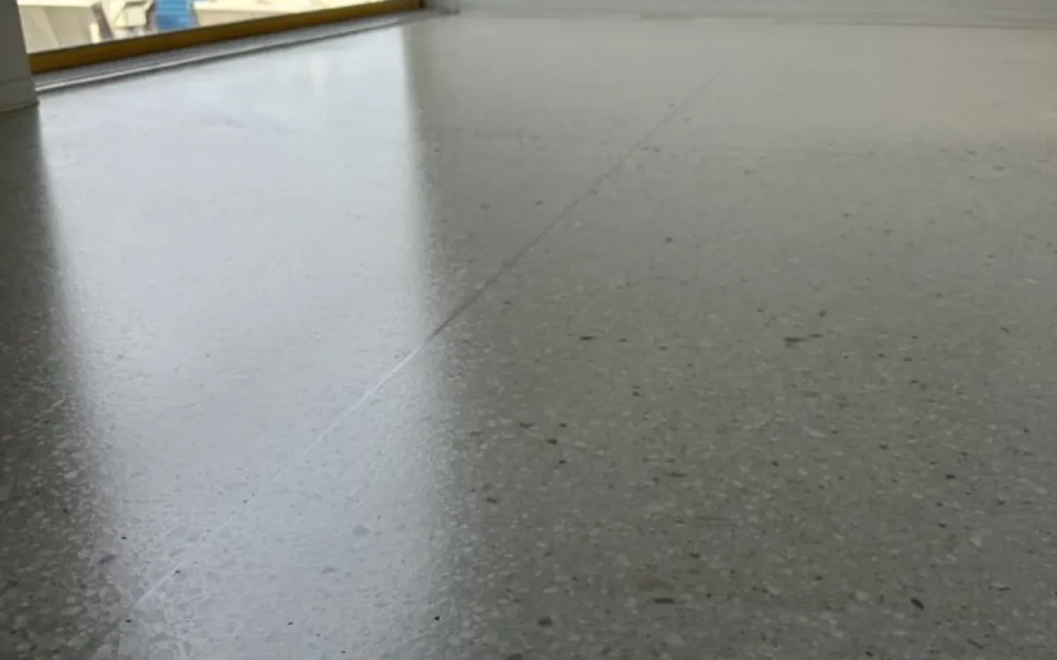 Slipad platsgjuten terrazzo